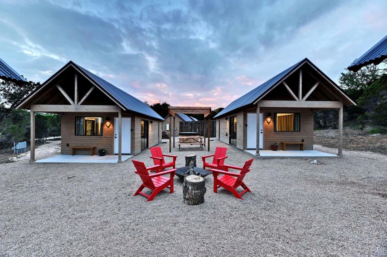 Отель Lucky Arrow Retreat Дрипинг-Спрингс Экстерьер фото